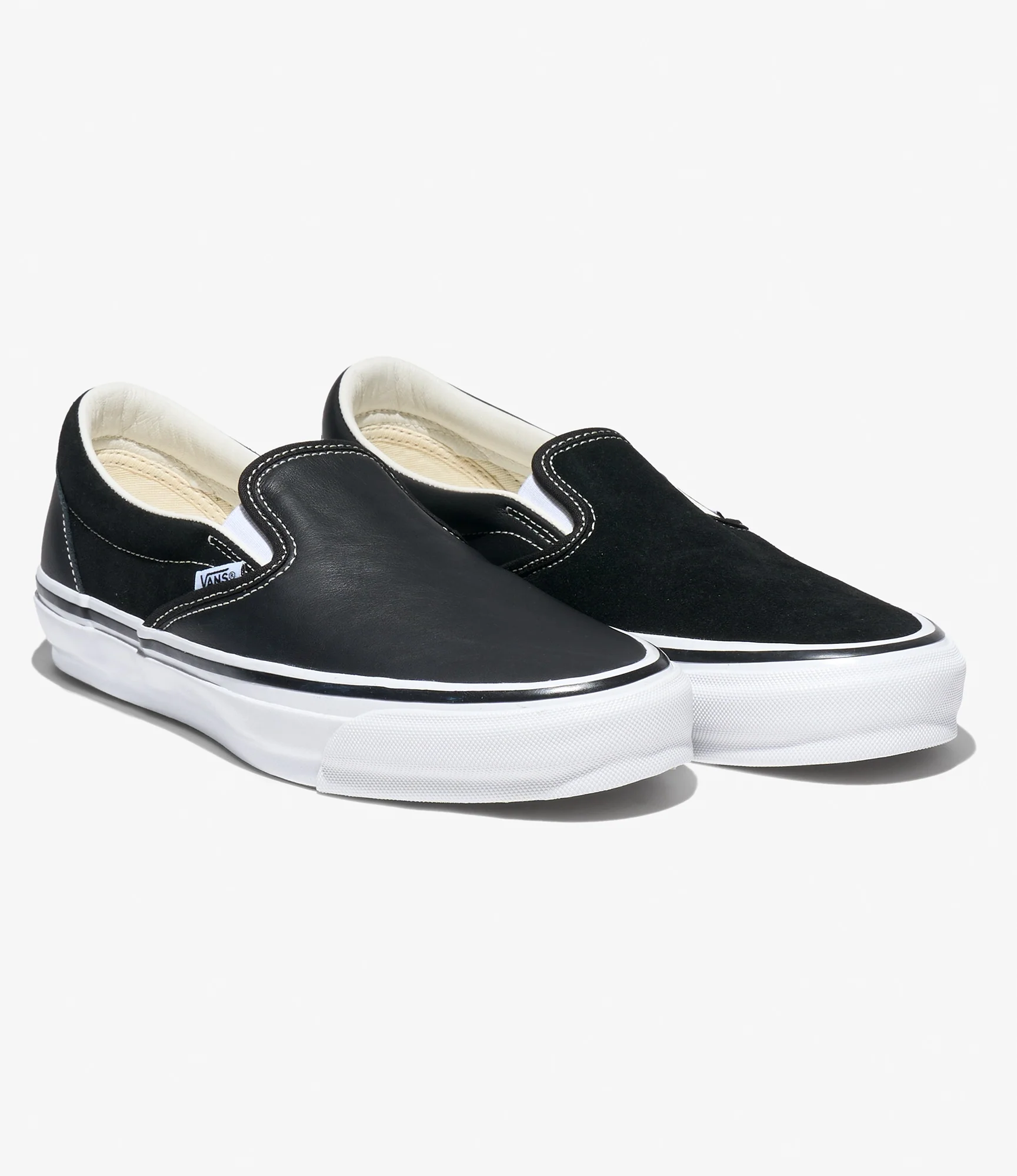 Classic Slip-On 98 – Black Leather/Suede Mix - Image 3