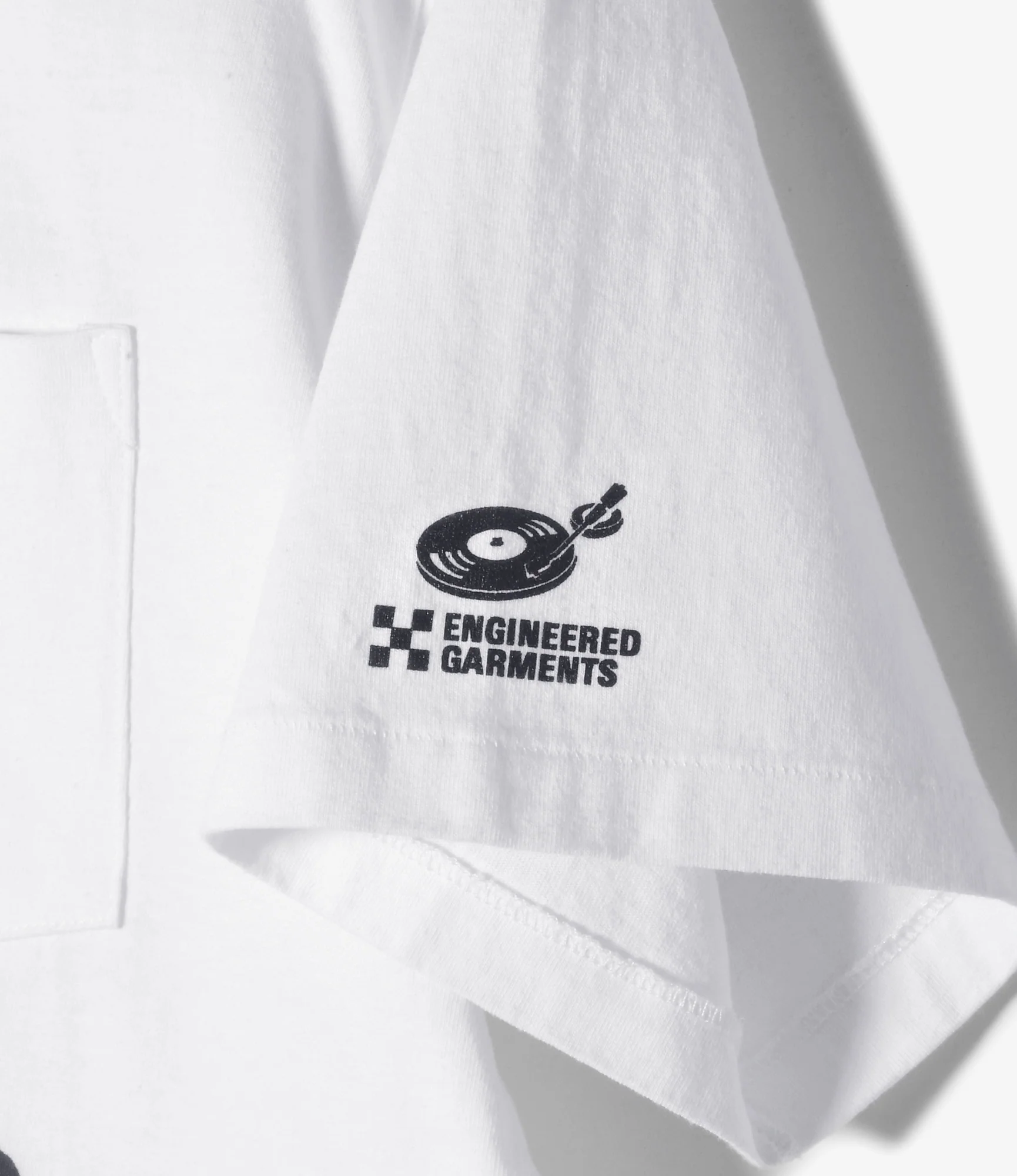 Cross Neck T–Shirt – White 'Footprint' Print - Image 4