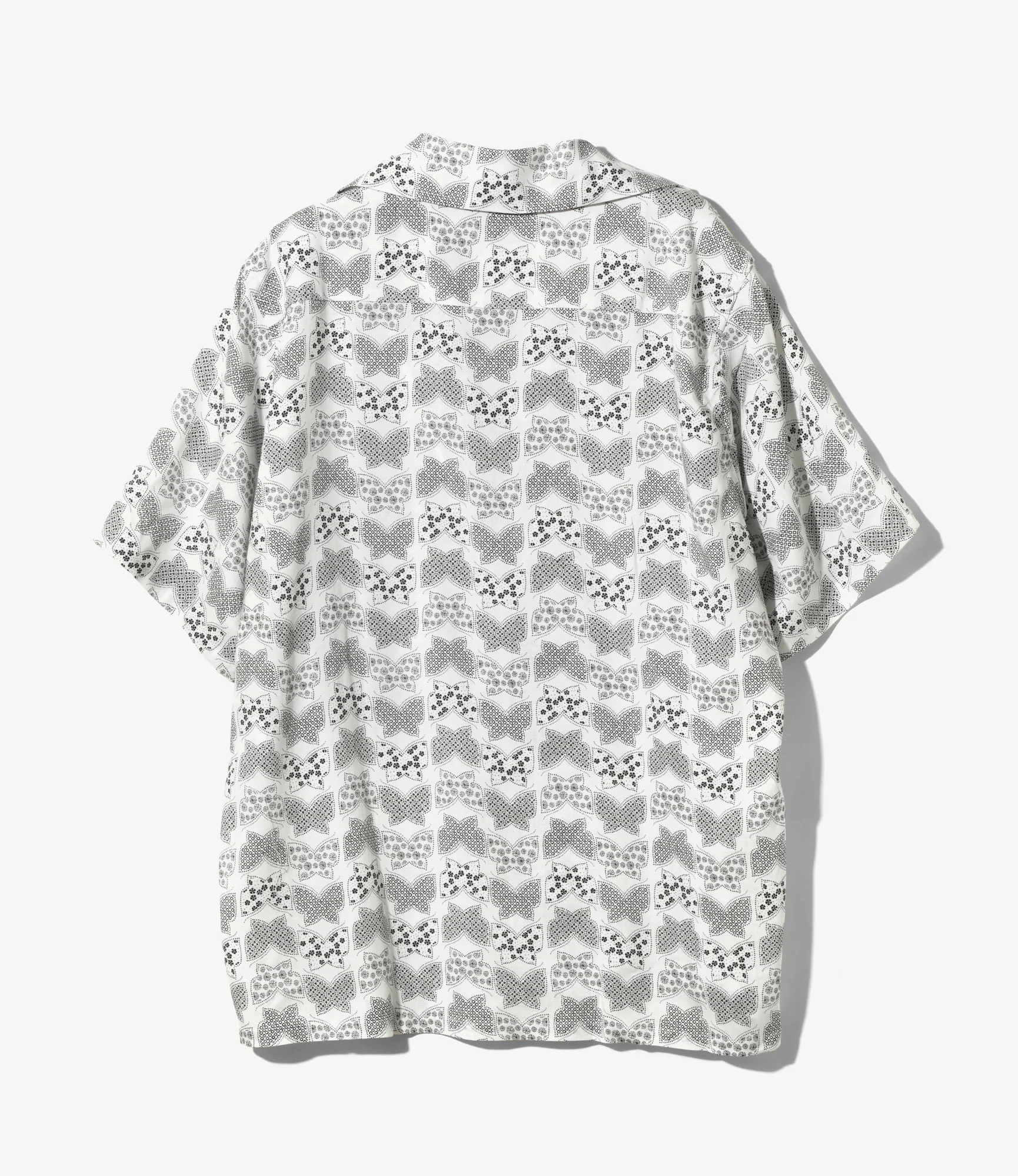 Italian Collar Short Sleeve Shirt – White Papillon Komon Print - Image 4