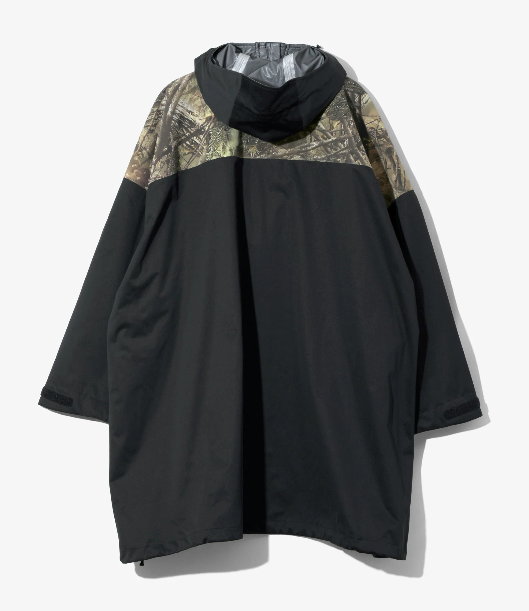 River Trek Poncho – Black/Camo Combo Nylon Tussah - Image 5