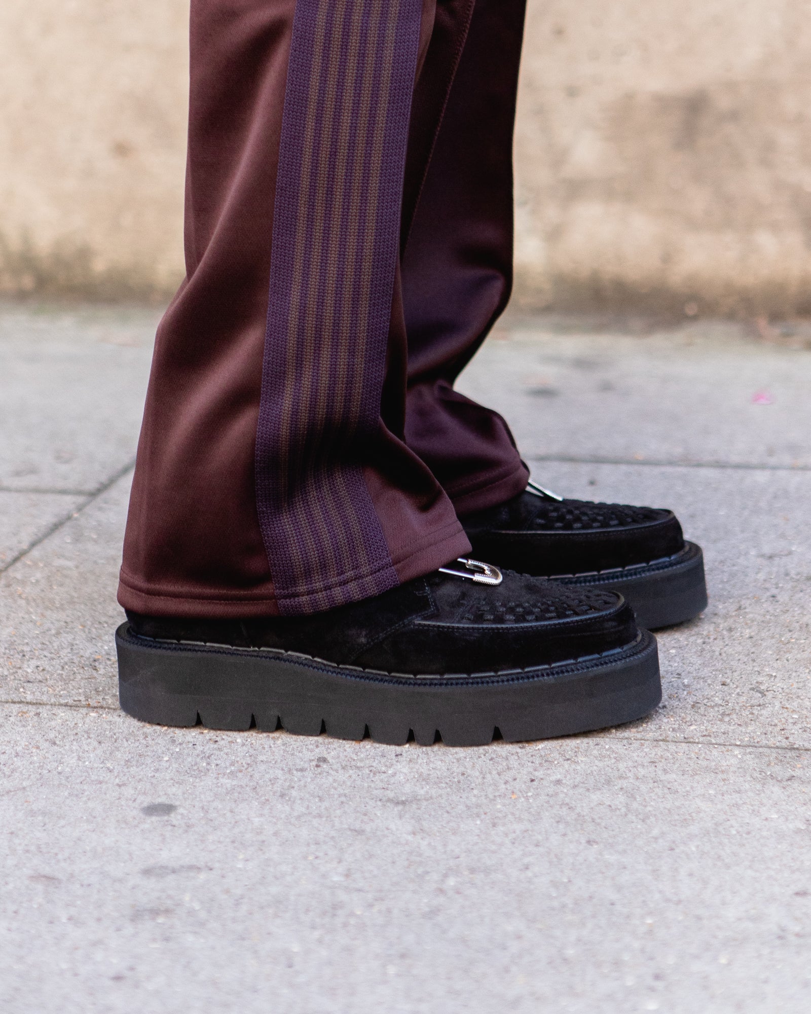 QR Gibson – Black Suede - Image 8